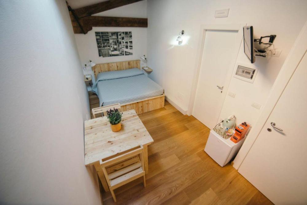 Le Camere Pietrasantine - Centro Storico ピエトラサンタ 部屋 写真
