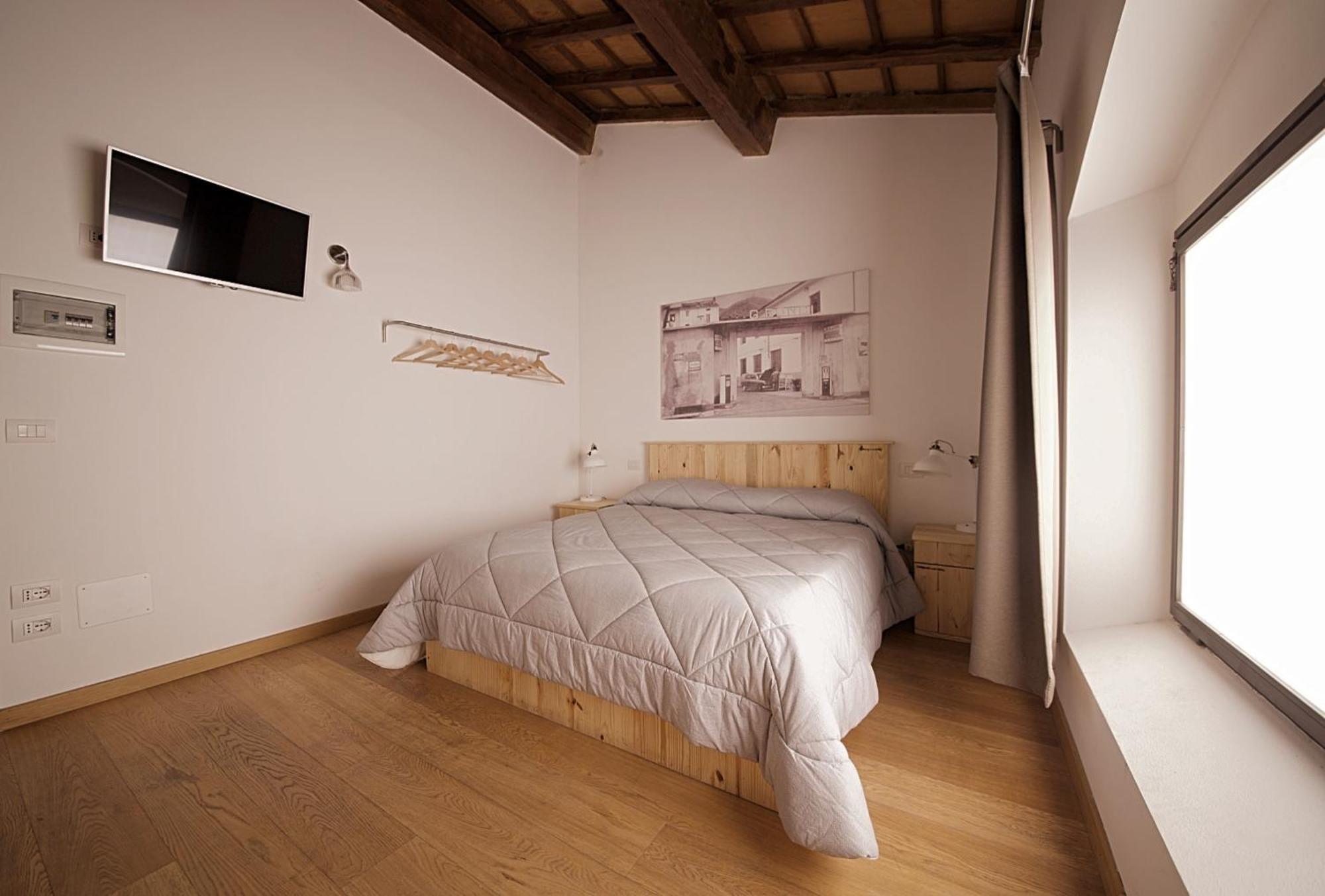Le Camere Pietrasantine - Centro Storico ピエトラサンタ 部屋 写真
