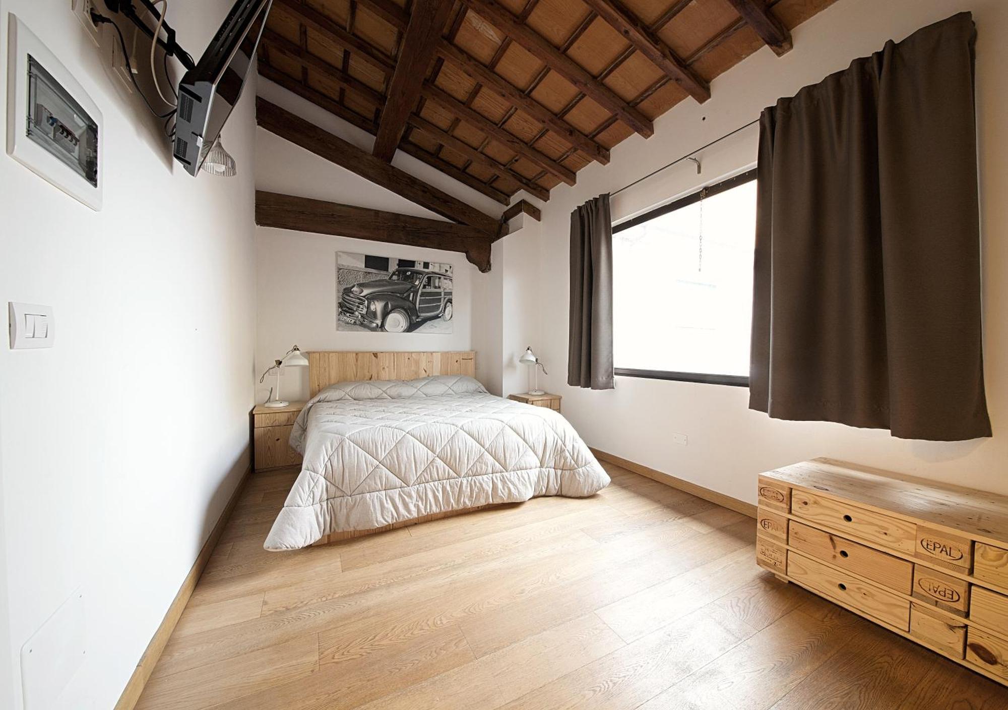 Le Camere Pietrasantine - Centro Storico ピエトラサンタ 部屋 写真